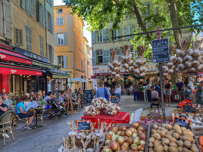 Market in Place Richelme, Aix-en-Provence