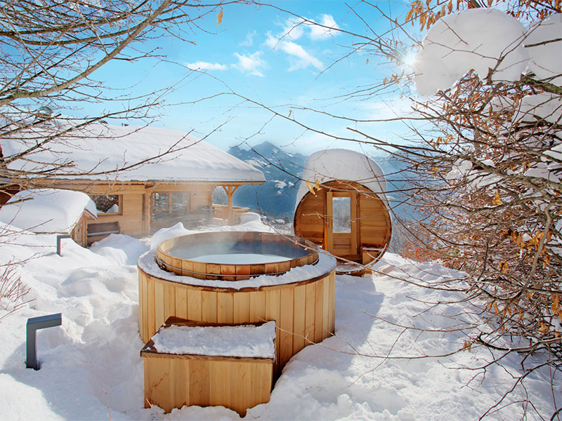 Hot tub and sauna in the French Alps